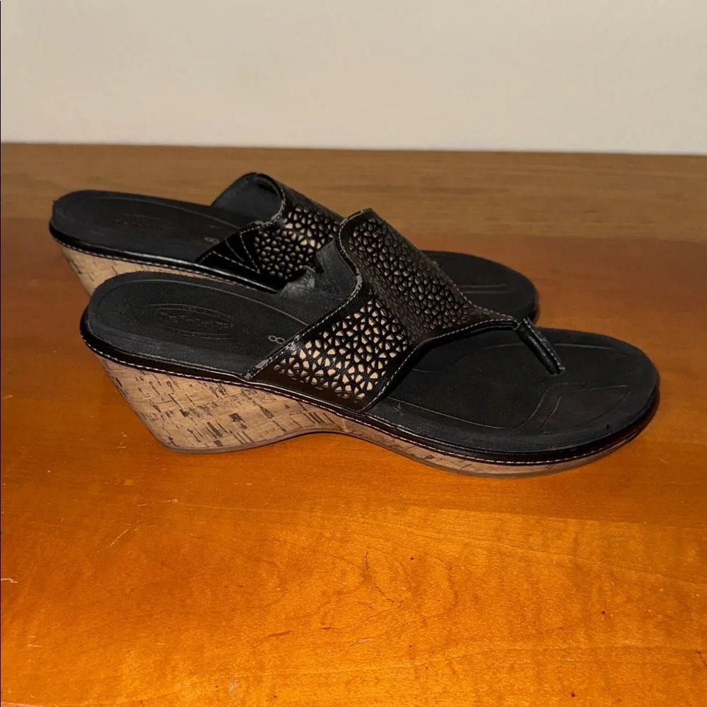 Dr.‎ Scholl's Black Cork Wedge Sandals Thong